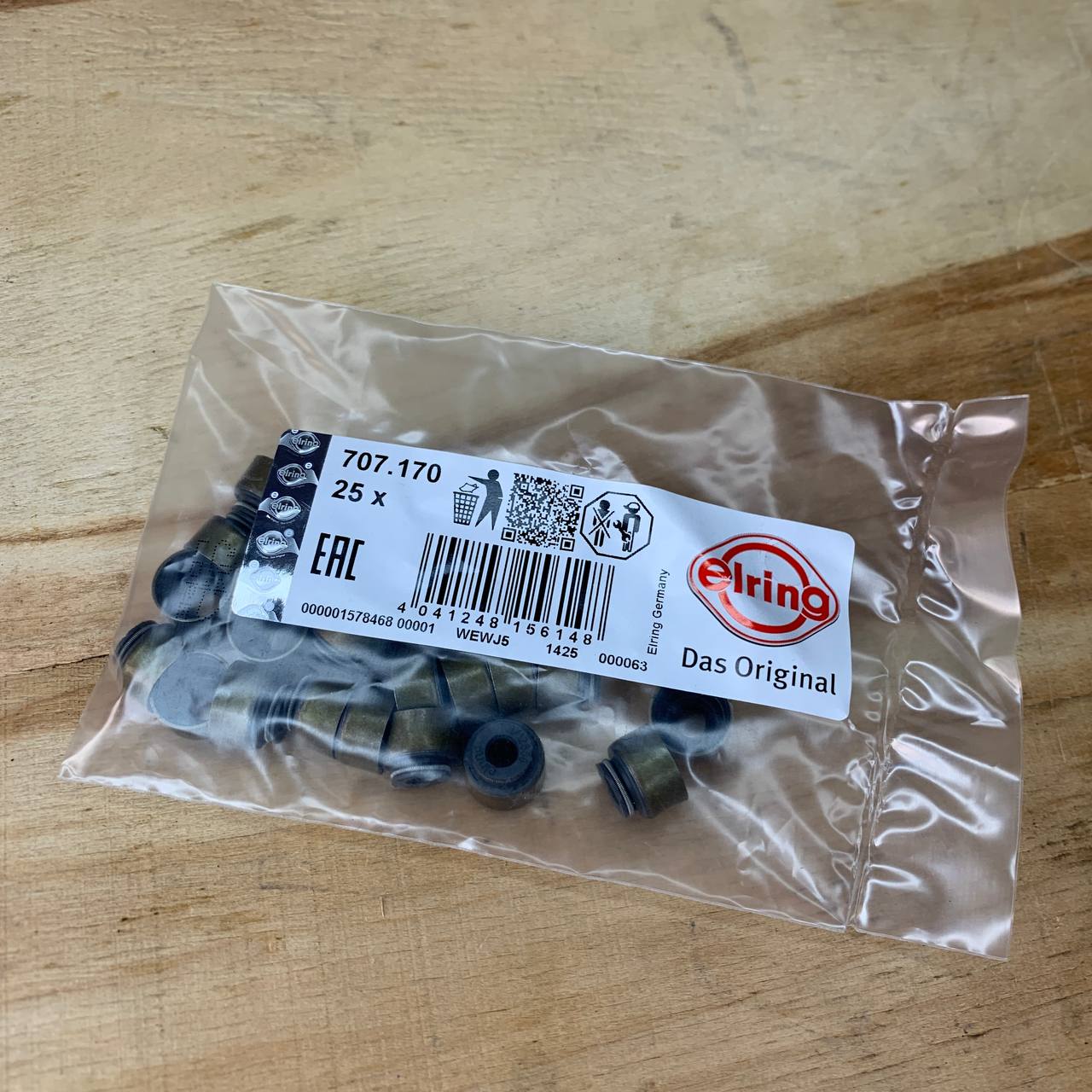 JUEGO DE GOMAS DE VÁLVULAS (25 UNDS)