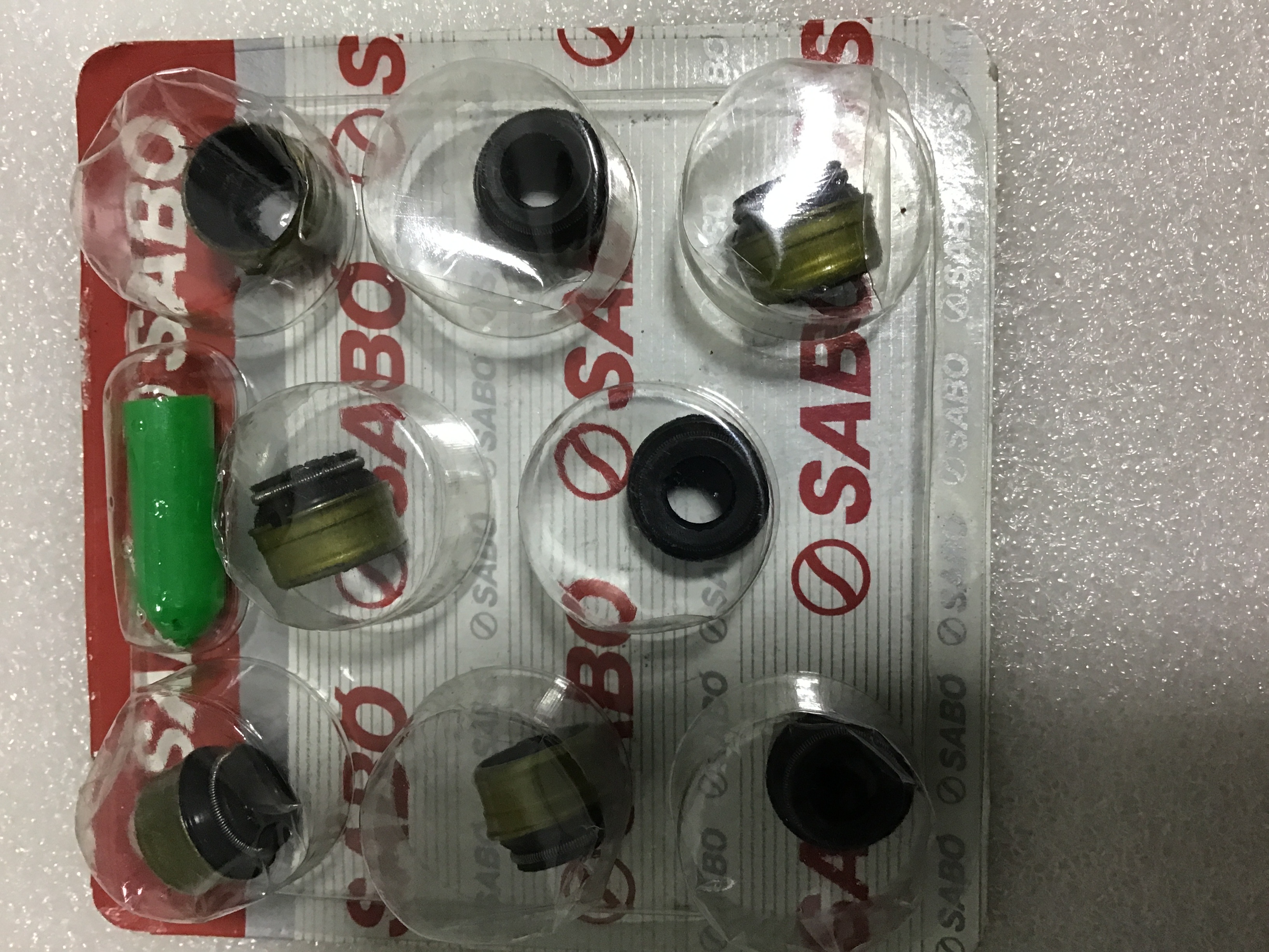 JUEGO DE GOMAS DE VALVULAS (7mm) 8UDS