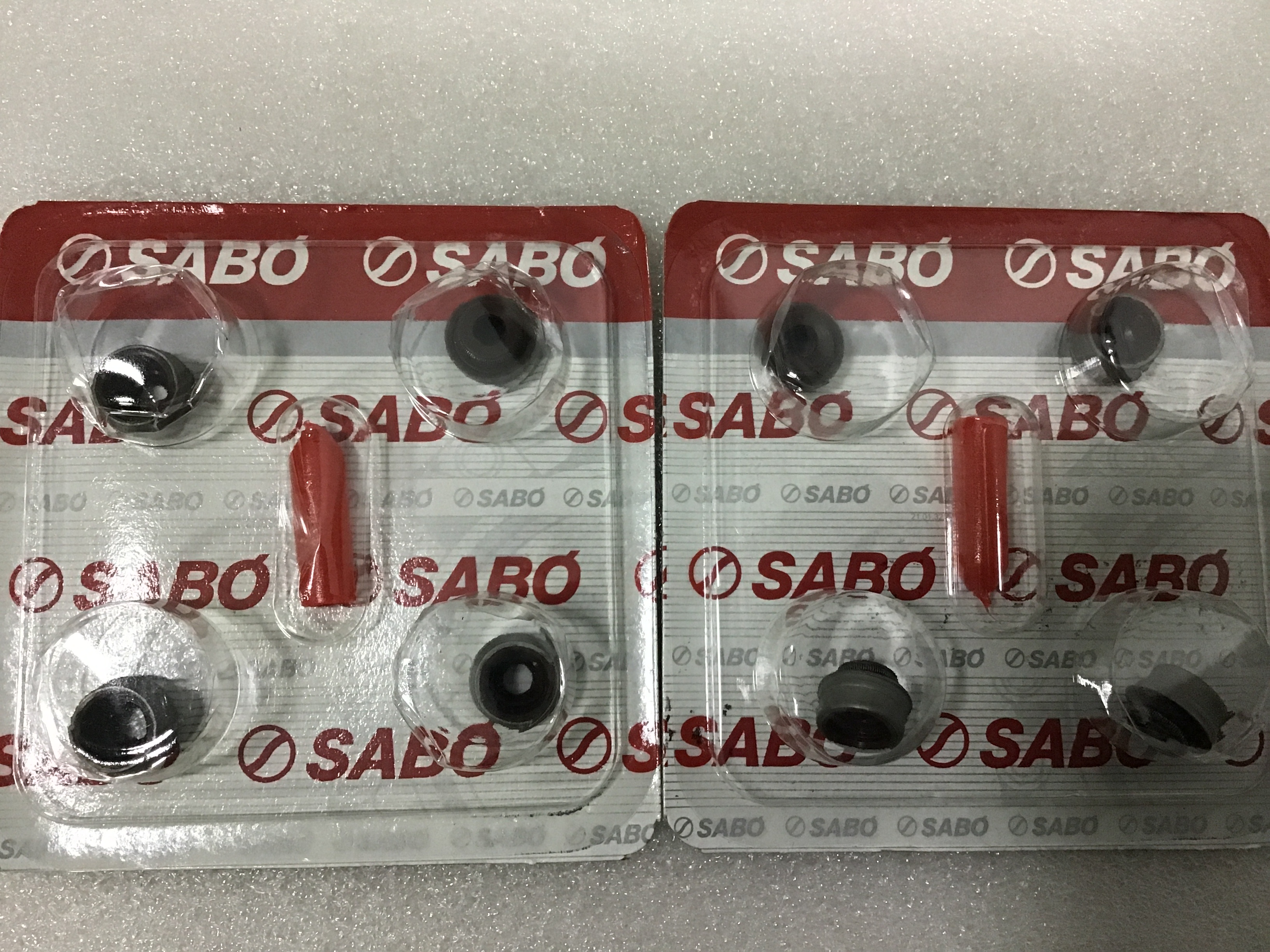 JUEGO DE GOMAS DE VALVULAS (5mm)