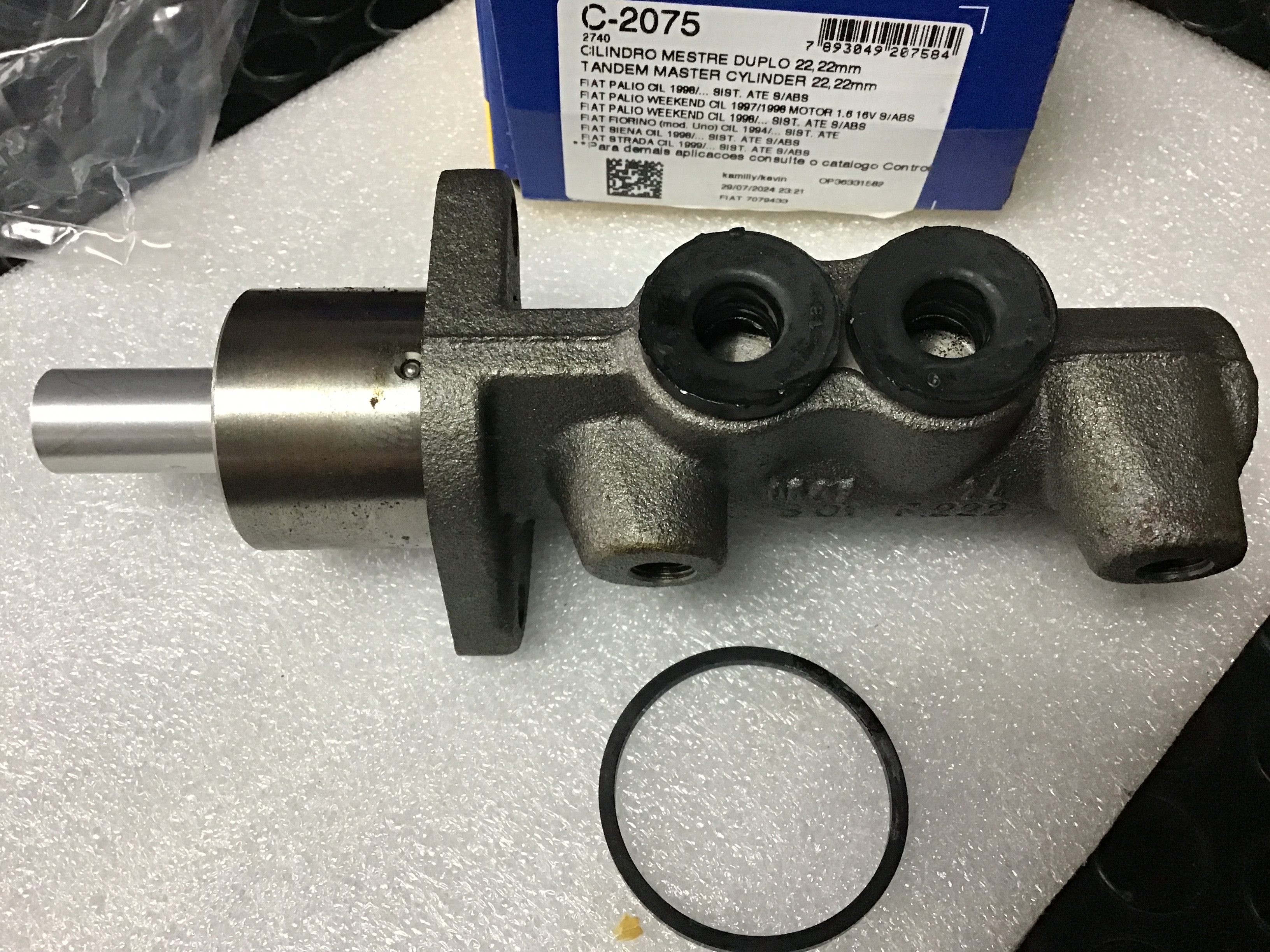 BOMBA DE FRENO HUECOS JUNTOS