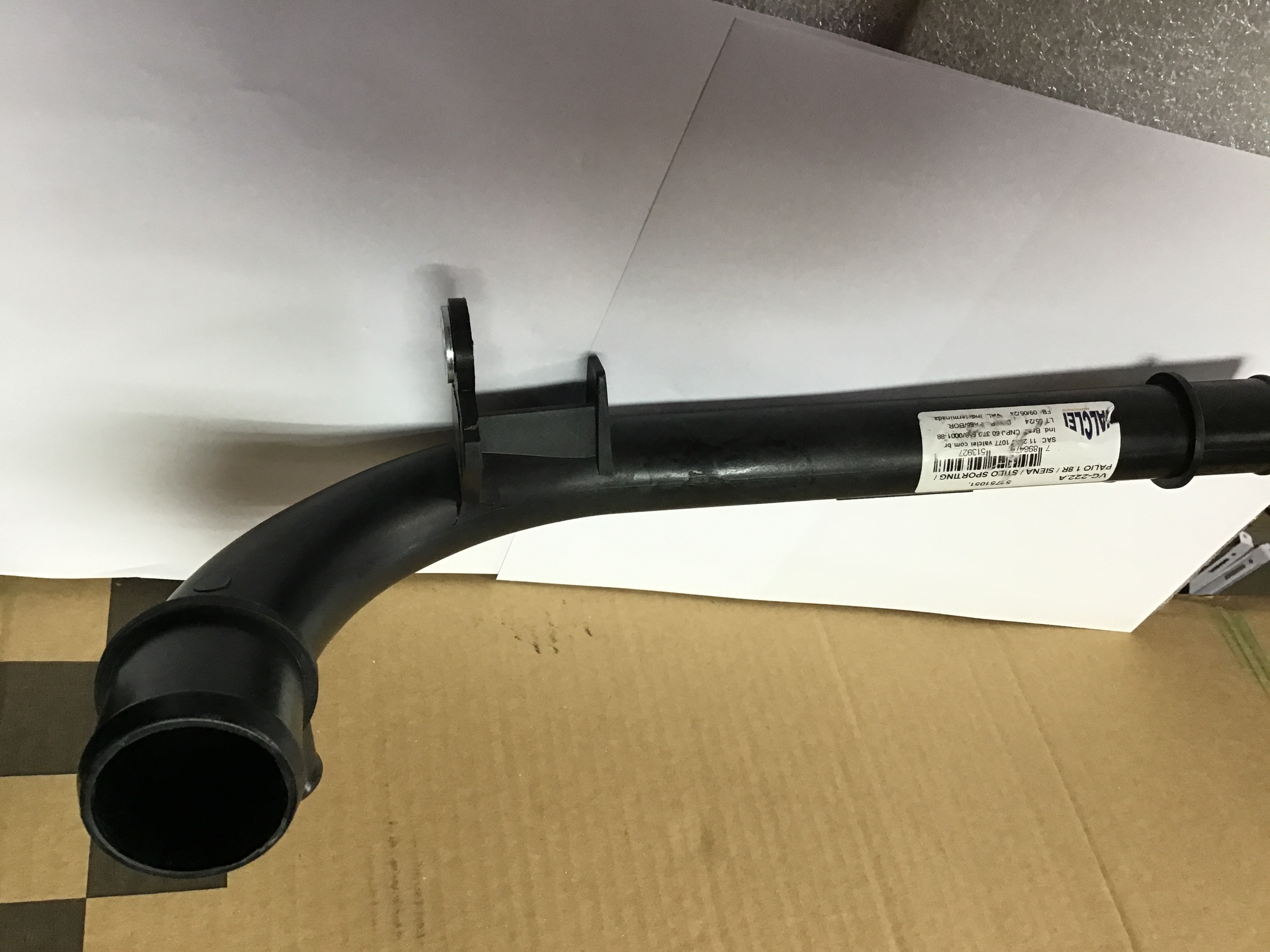 TUBO DE AGUA PL;ASTICO