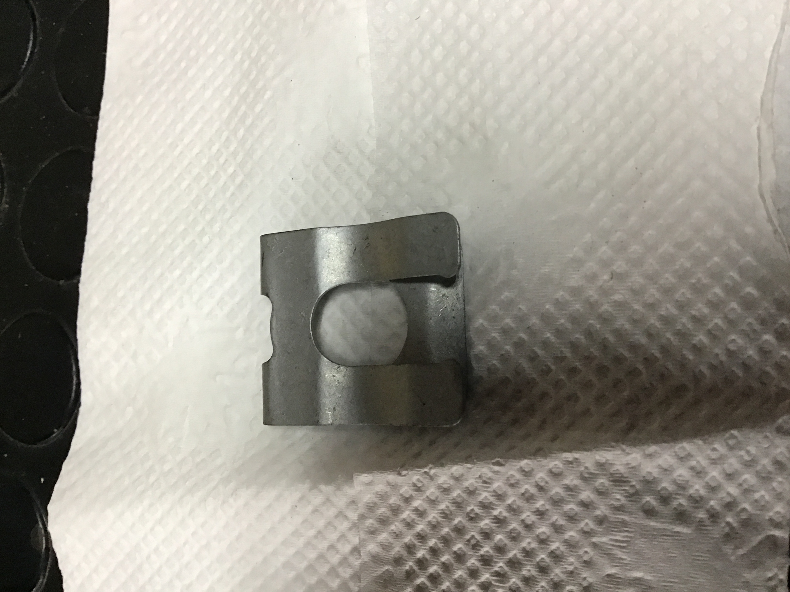 RETEN DE PEDAL DE EMBRAGUE