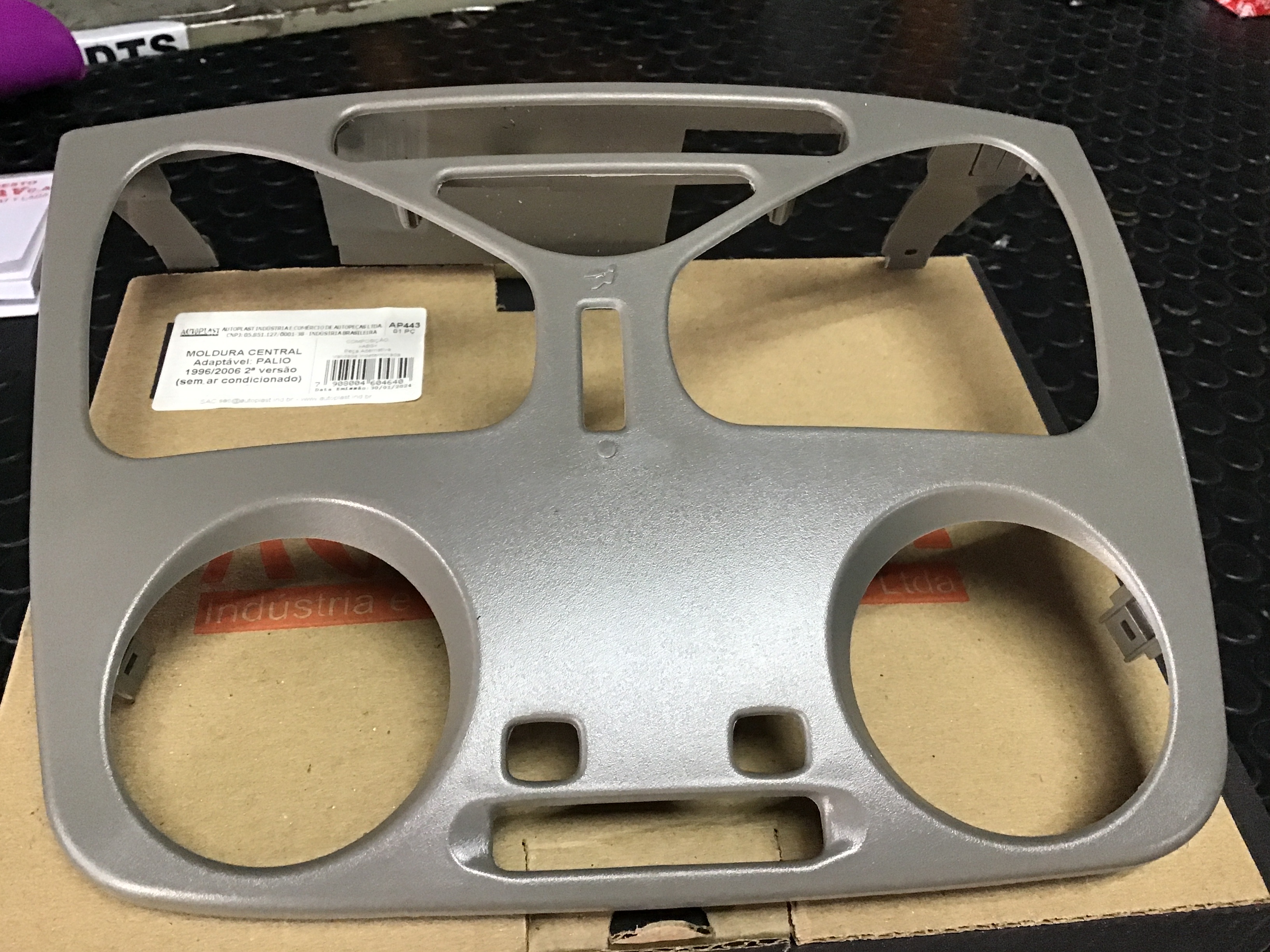 MOLDURA DE REJILLA A/A