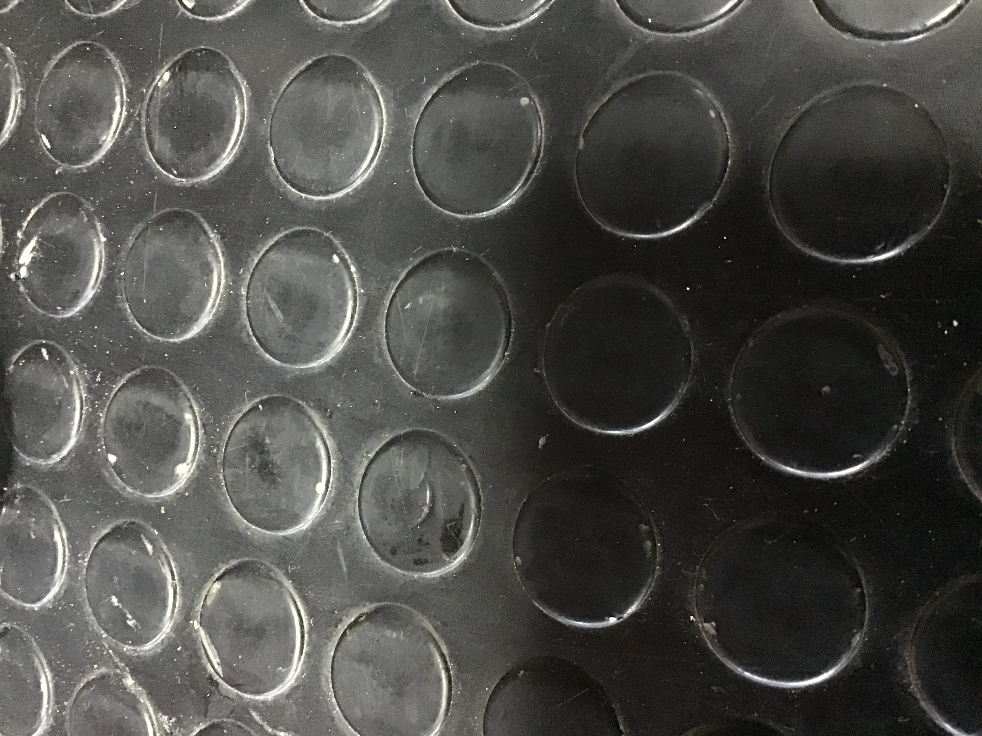 REJILLA DERECHA DE PARACHOQUE C/FARO