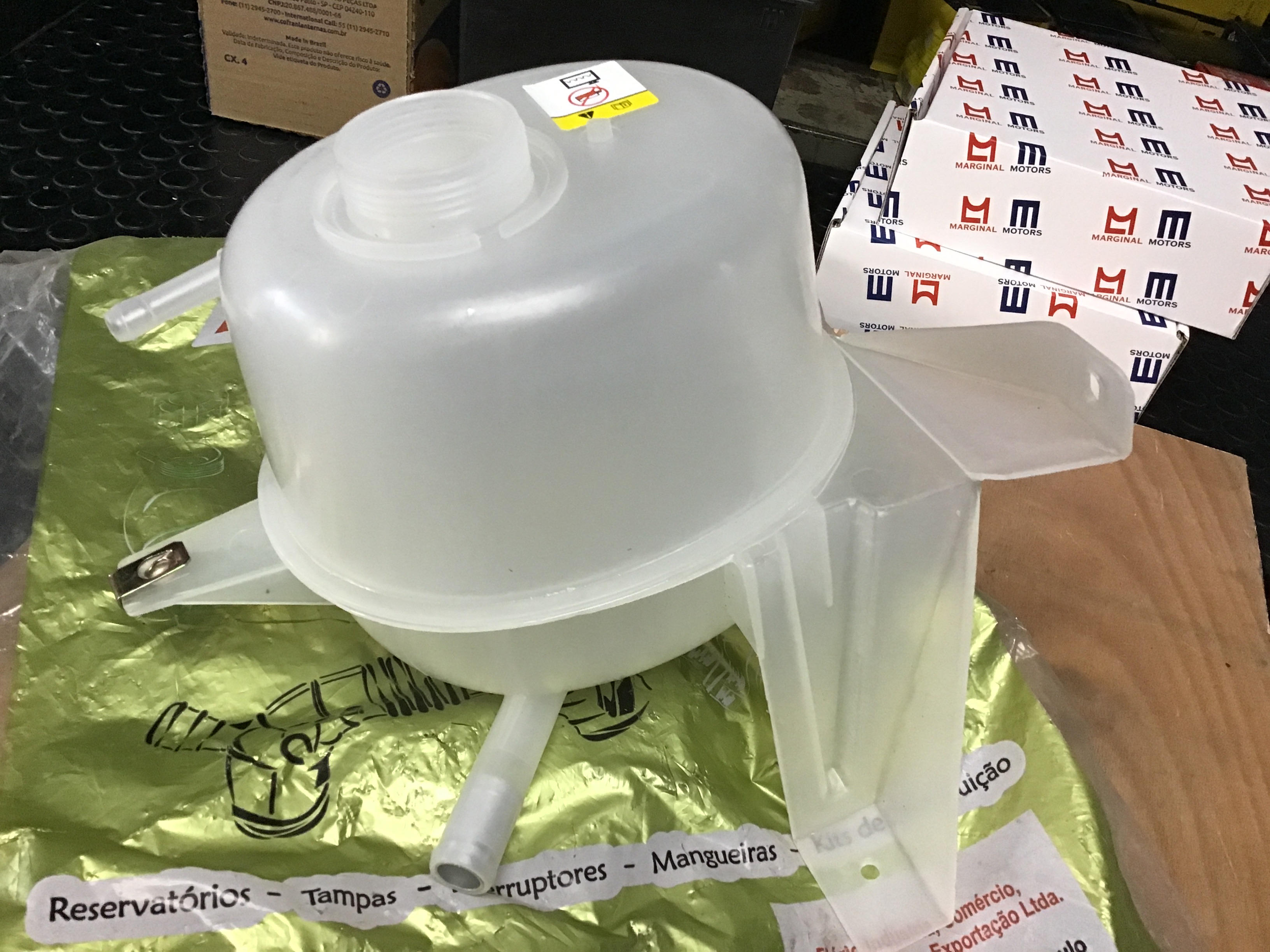 ENVASE DE REFRIGERANTE  