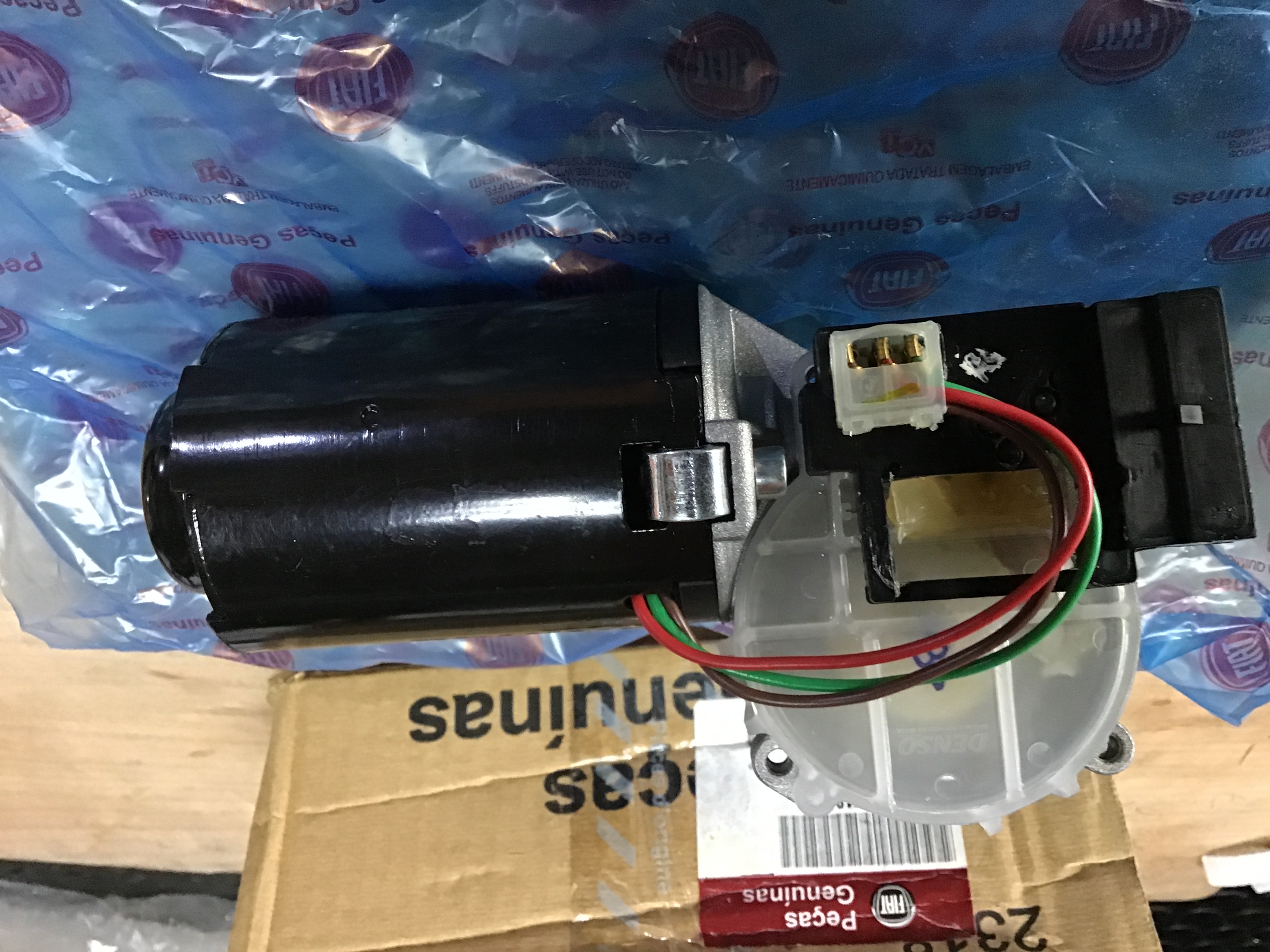 MOTOR LIMPIAPARABRISAS DELANTERO